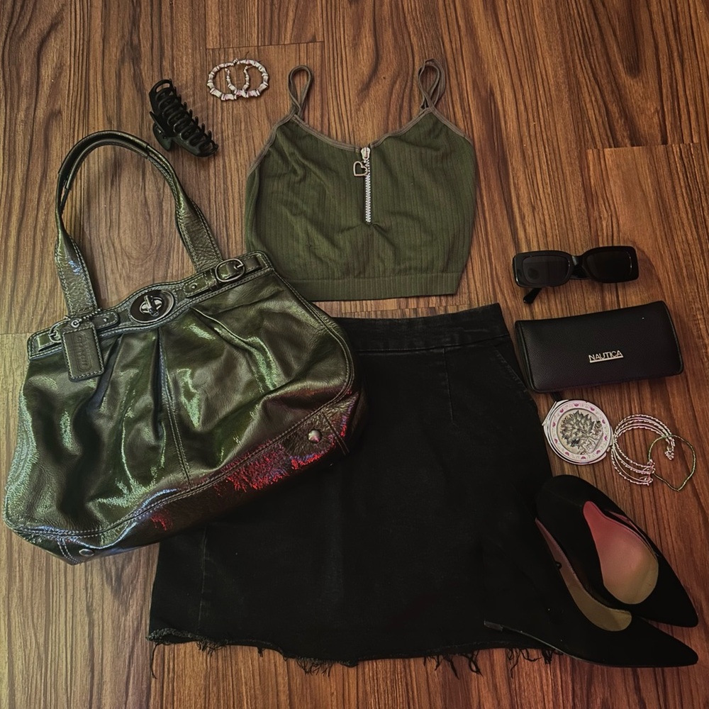 Olive Green Zip-up Crop Top
